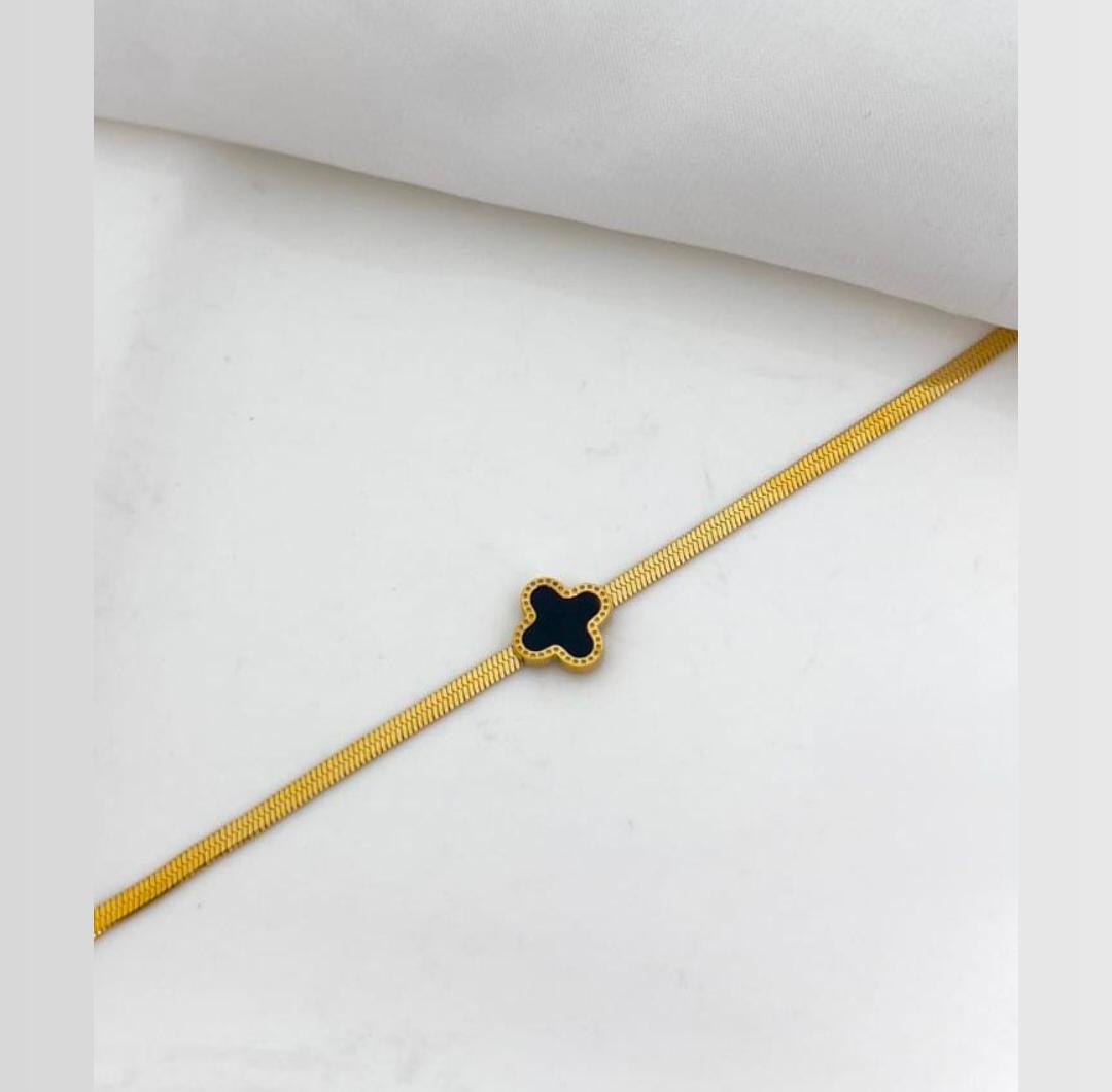 Clover Snake Chain Bracelet